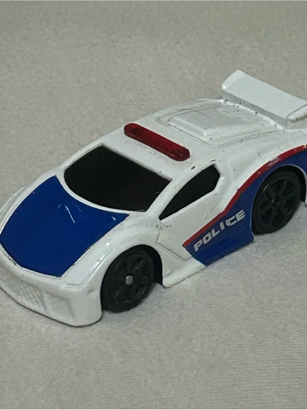 Maisto Fresh Metal VRT-16 Police Pursuit Sports Car
